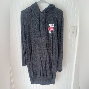 Tailgate Wisconsin Badger long sleeve dress